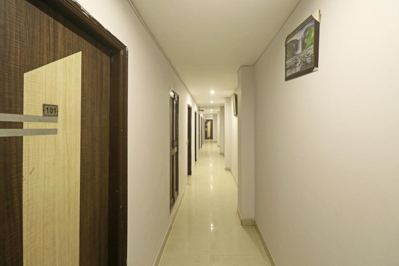 Airport Samara Inn Nuova Delhi Esterno foto